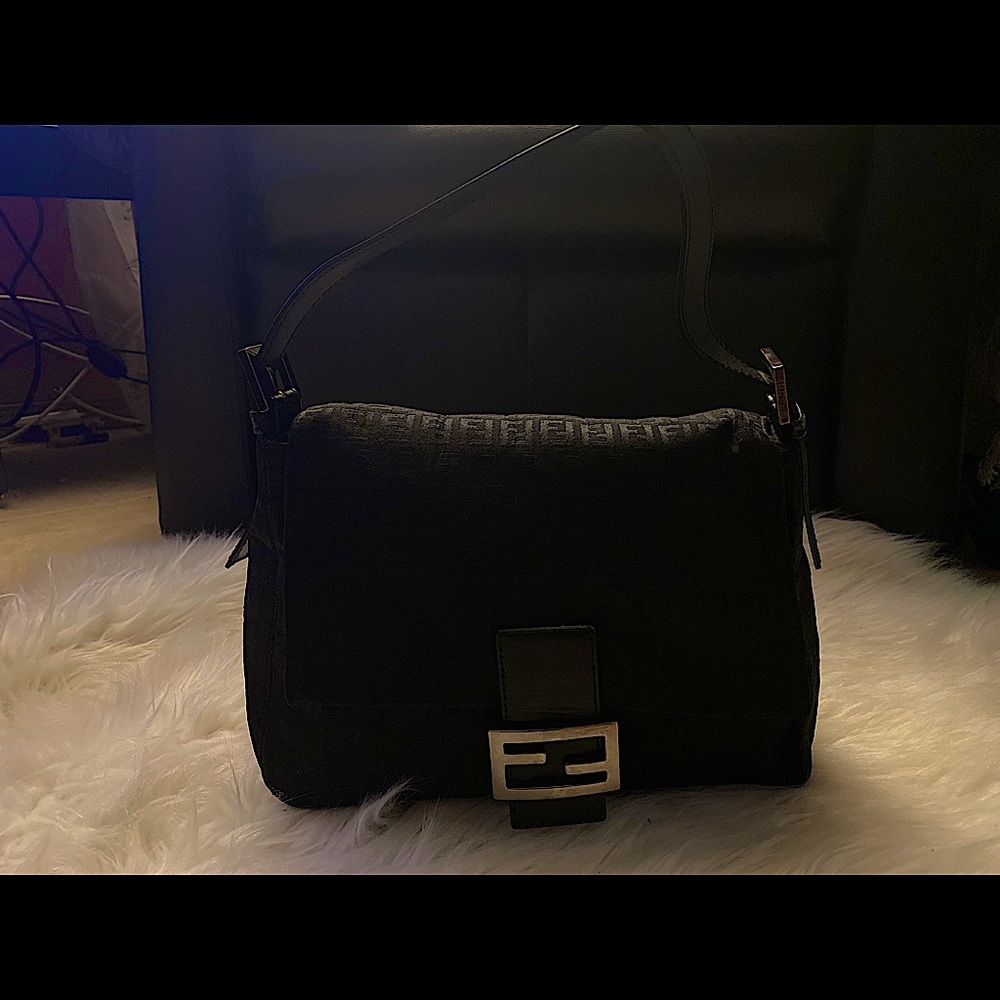 Sold!!! ❤️Fendi Zucca Mama Purse